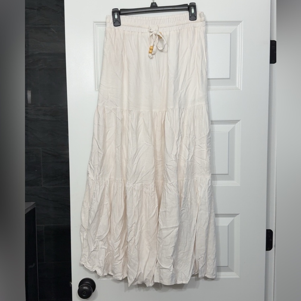 Elegant Cream Maxi Skirt